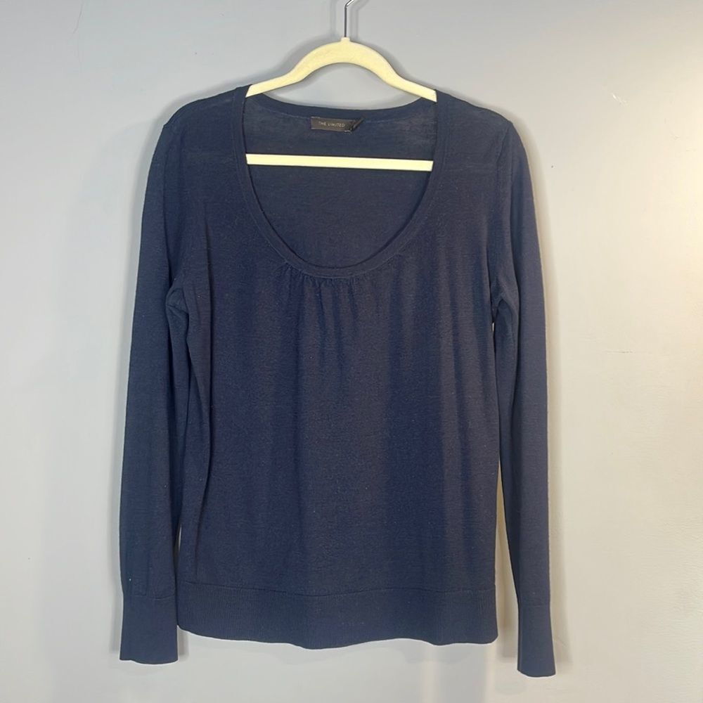 Navy Long Sleeve Thin Knit Sweater